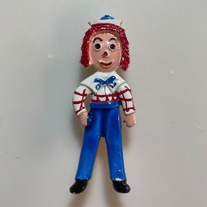 Vintage Raggedy Andy brooch/pin